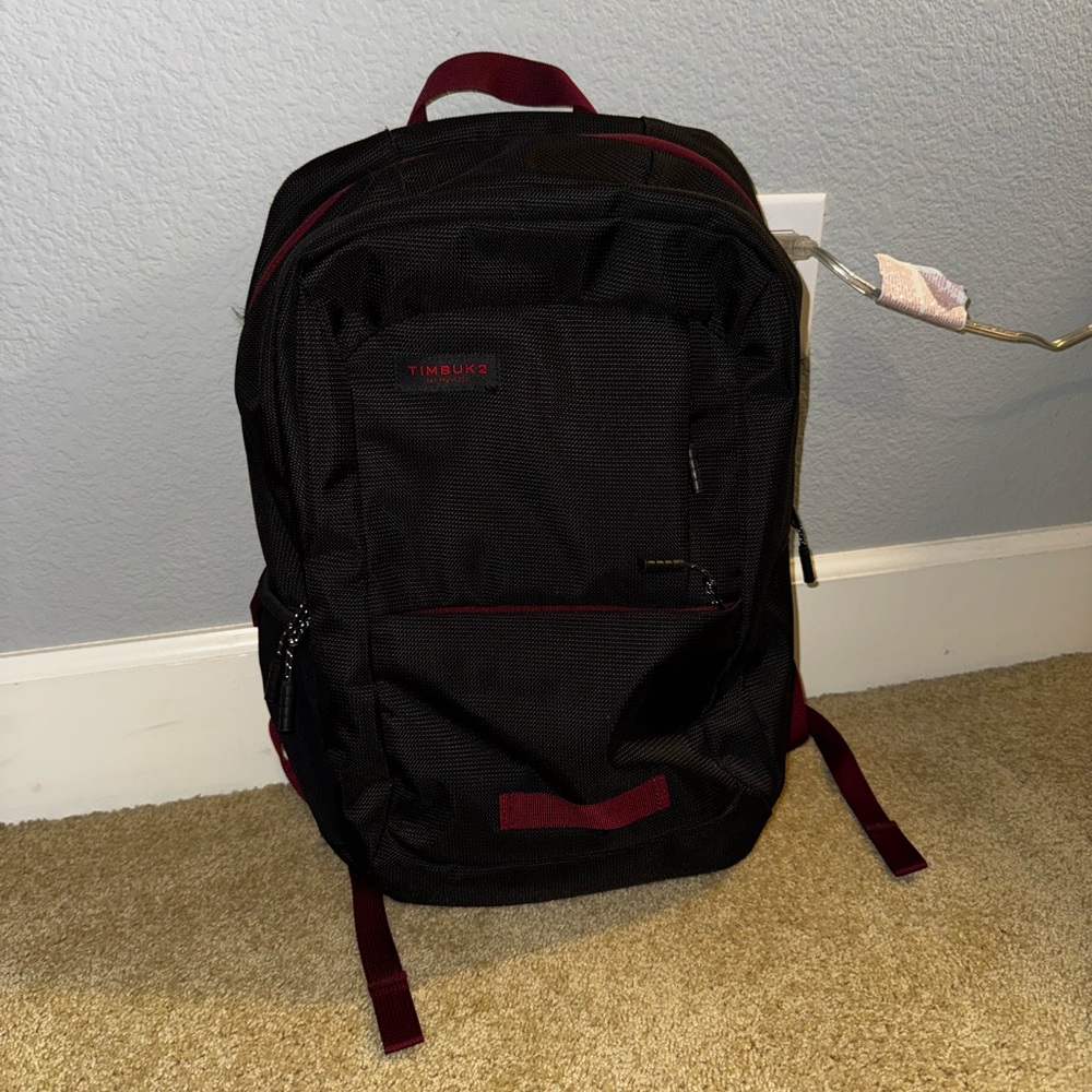 Timbuk2 Men's Backpack in Black and Burgundy